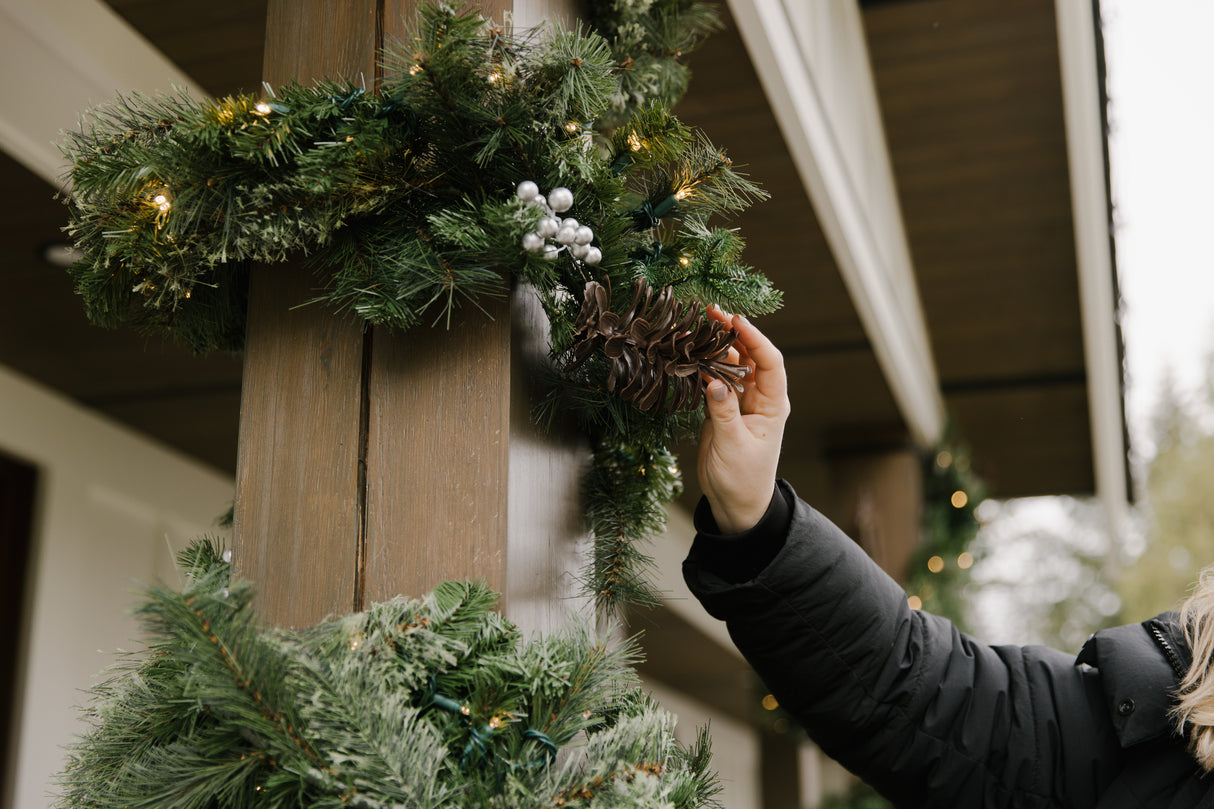 Deluxe Garland